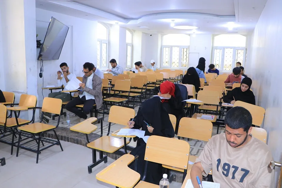 تدشين الإمتحانات النهائية للفصل الدراسي الثاني لطلبة المستوى الأول بكلية الهندسة وتكنولوجيا المعلومات