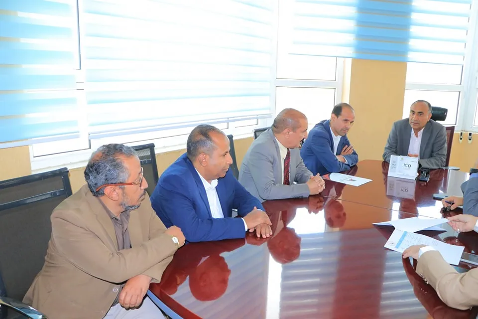 في خطوة تعزز ربط التعليم بسوق العمل: قيادة الجامعة تزور "الشركة الدوائية الحديثة" تمهيداً لشراكة استراتيجية