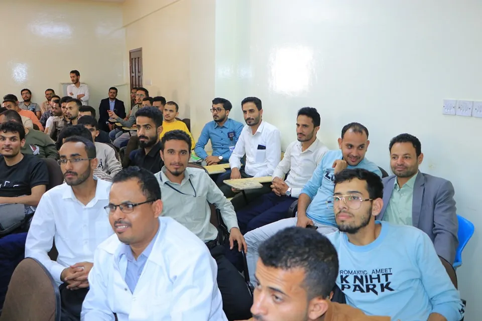 أمين عام الجامعة وعميد كلية الطب يزوران مستشفى الثورة ويلتقيان رئيس الهيئة لبحث سبل التعاون المشترك وتفقد تدريب الطلبة