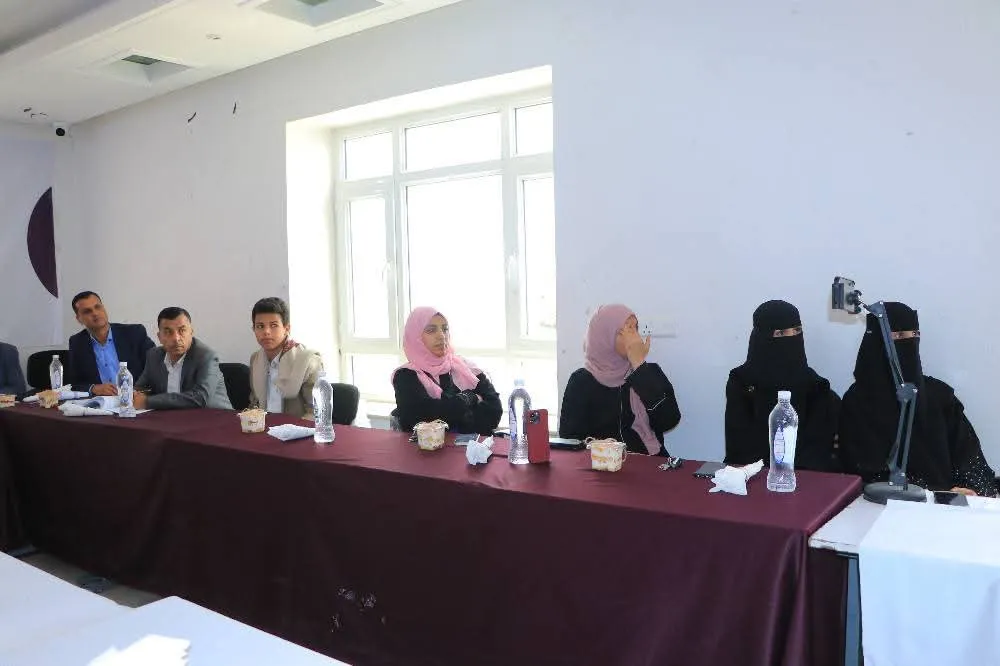 Continuing discussion of graduation projects for students of the College of Engineering and Information Technology at the university for the academic year 1446 AH