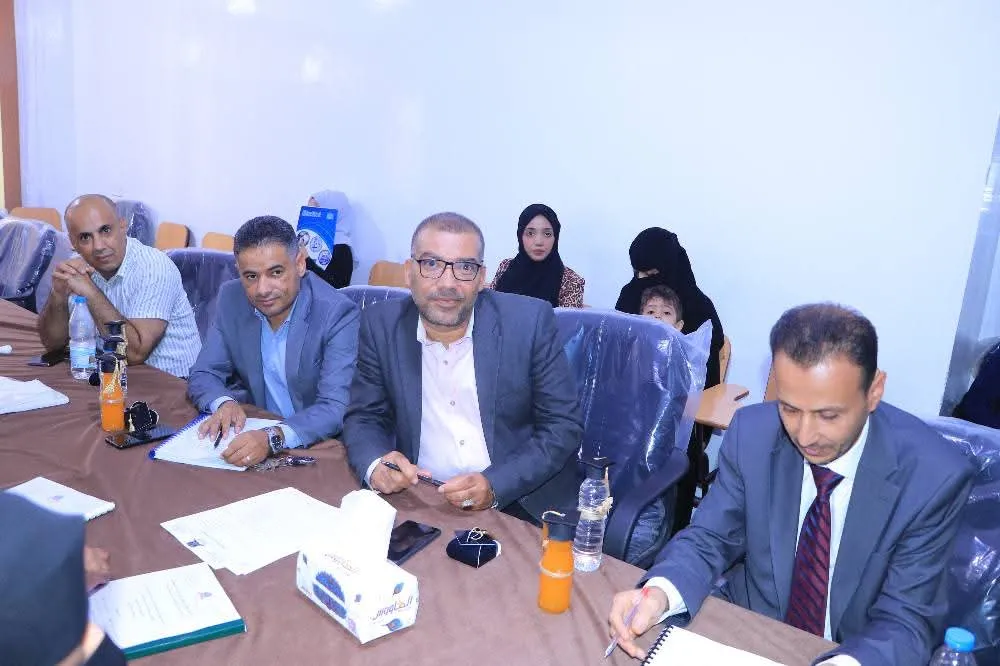 The discussion of graduation research projects for students of the College of Administrative and Financial Sciences continues for the fourth consecutive day.
