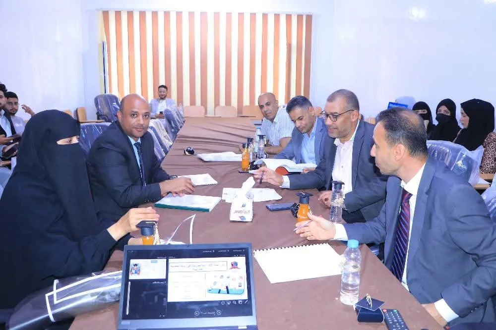 The discussion of graduation research projects for students of the College of Administrative and Financial Sciences continues for the fourth consecutive day.
