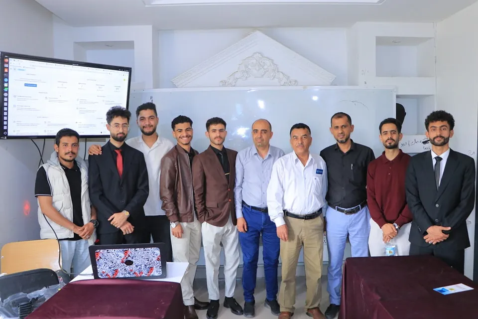 مناقشة مشاريع تخرج نوعية لطلبة أمن المعلومات تعكس تميّز مخرجات الجامعة الأكاديمية