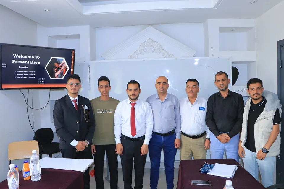 مناقشة مشاريع تخرج نوعية لطلبة أمن المعلومات تعكس تميّز مخرجات الجامعة الأكاديمية