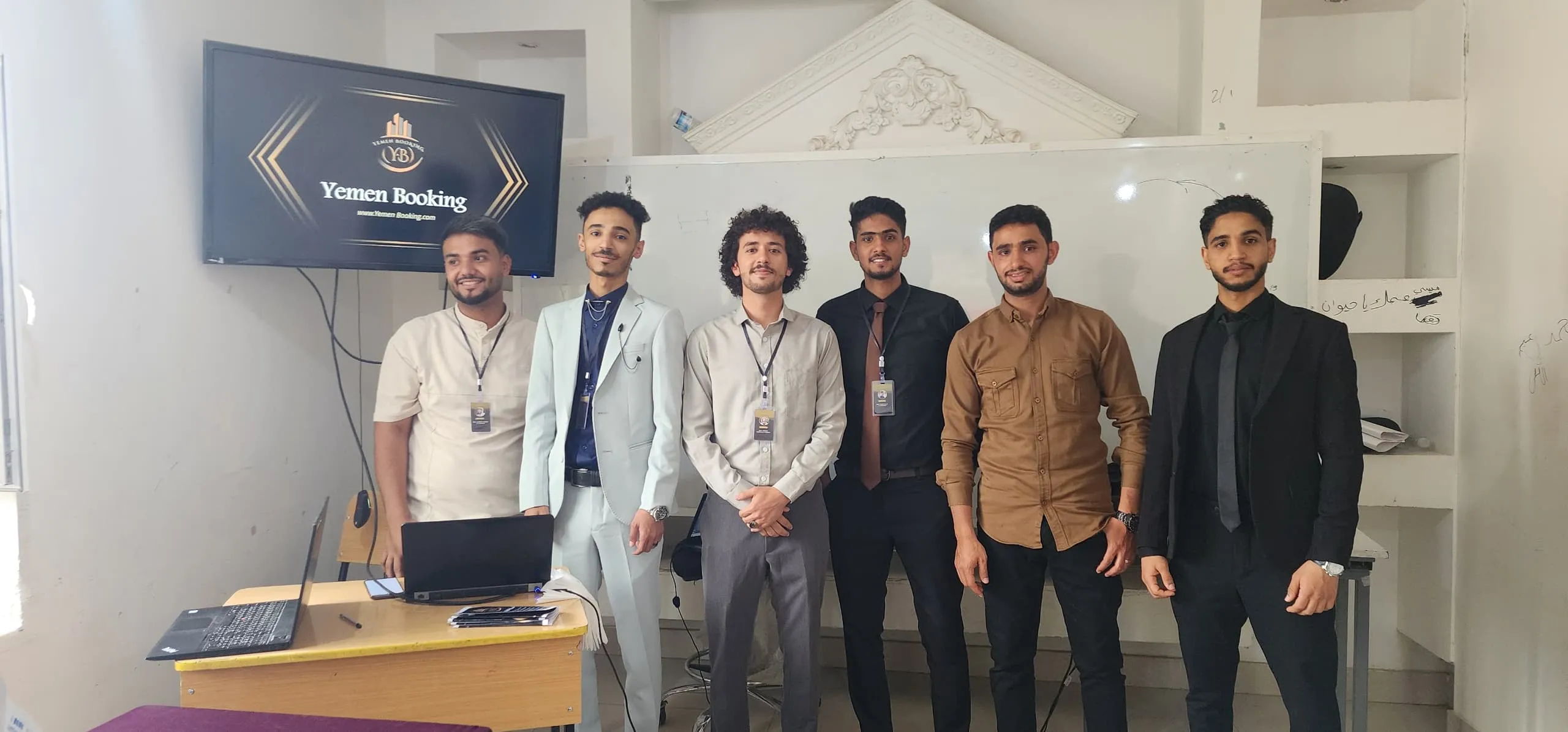 إستمرار مناقشة مشاريع التخرج لطلبة كلية الهندسة وتكنولوجيا المعلومات بالجامعة للعام الجامعي 1446ه‍