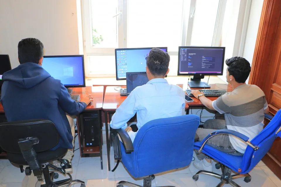 تدشين الدورة التدريبية حول تطبيقات الذكاء الإصطناعي في الروبوتات وإنترنت الأشياء بإستخدام لغة البايثون