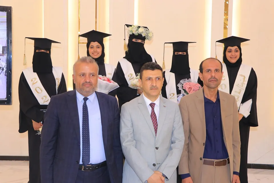 حفل فني طلابي لتوديع الدفعة الثامنة من قسم هندسة المعدات الطبية بالجامعة الإماراتية للعام الجامعي 1446هـ الموافق 2024-2025م