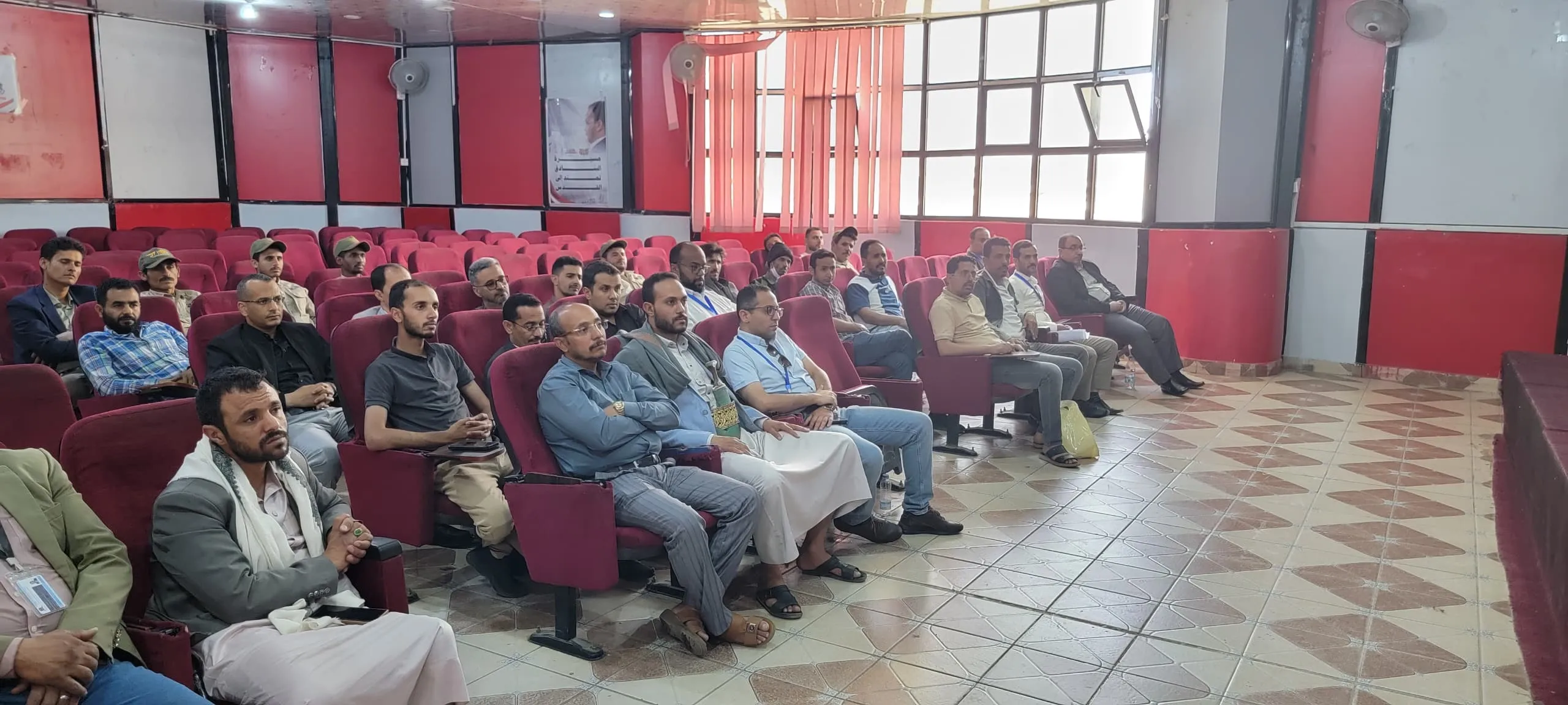 The Emirates International University launches the second phase of "Al-Aqsa Flood" courses for its academic and administrative staff.