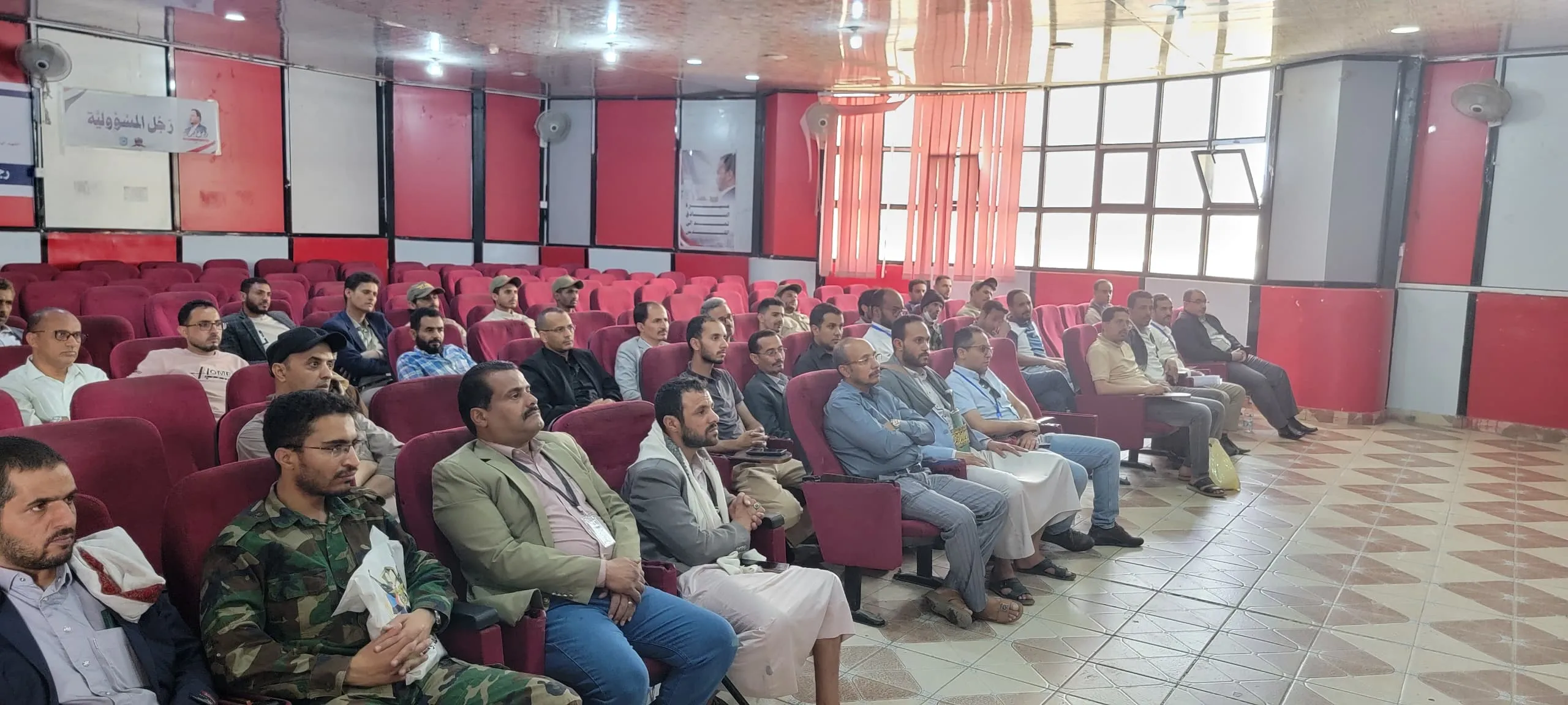 The Emirates International University launches the second phase of "Al-Aqsa Flood" courses for its academic and administrative staff.