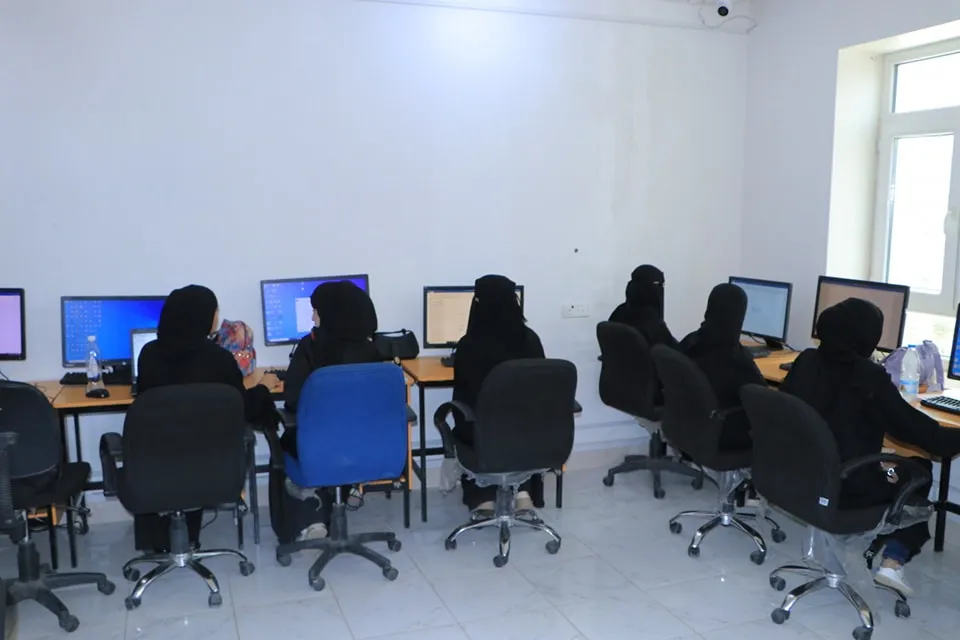 تدشين الدورة التدريبية في قيادة الحاسوب ICDL لطلبة الجامعة من مختلف التخصصات