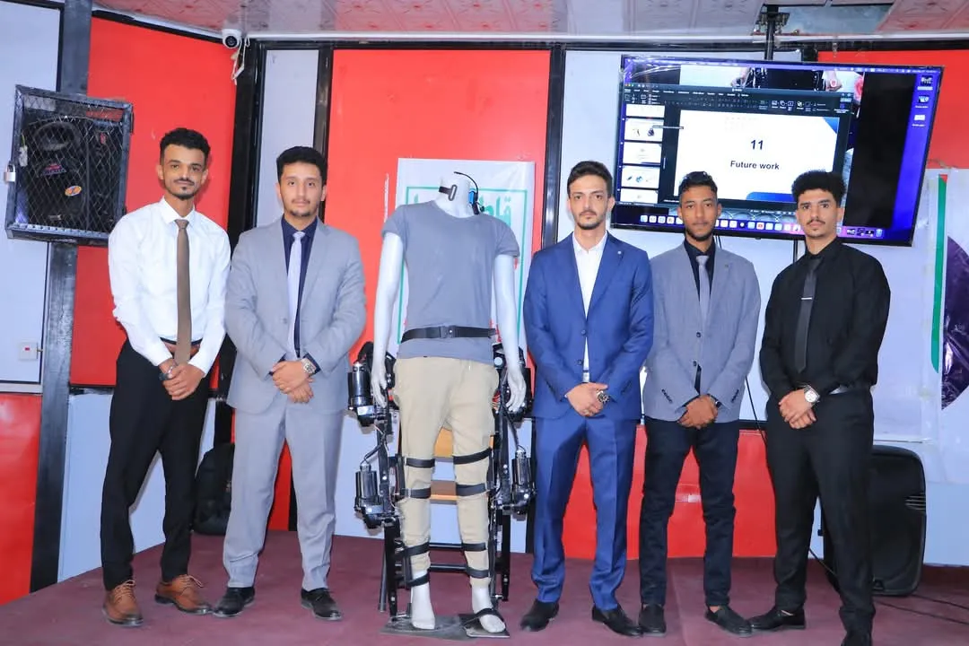 نائب وزير التربية والتعليم يشيد بمخرجات الجامعة الإماراتية الدولية ومشاريع طلبة هندسة المعدات الطبية