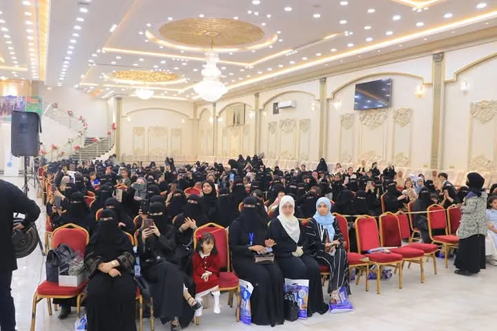 The Emirates International University celebrated the farewell of the eighth batch of the Accounting Department in a festive atmosphere filled with pride and achievement.