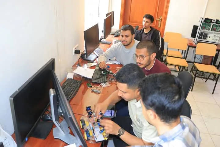 استمرار الدورة التدريبية حول تطبيقات الذكاء الإصطناعي في الروبوتات وإنترنت الأشياء بإستخدام لغة البايثون