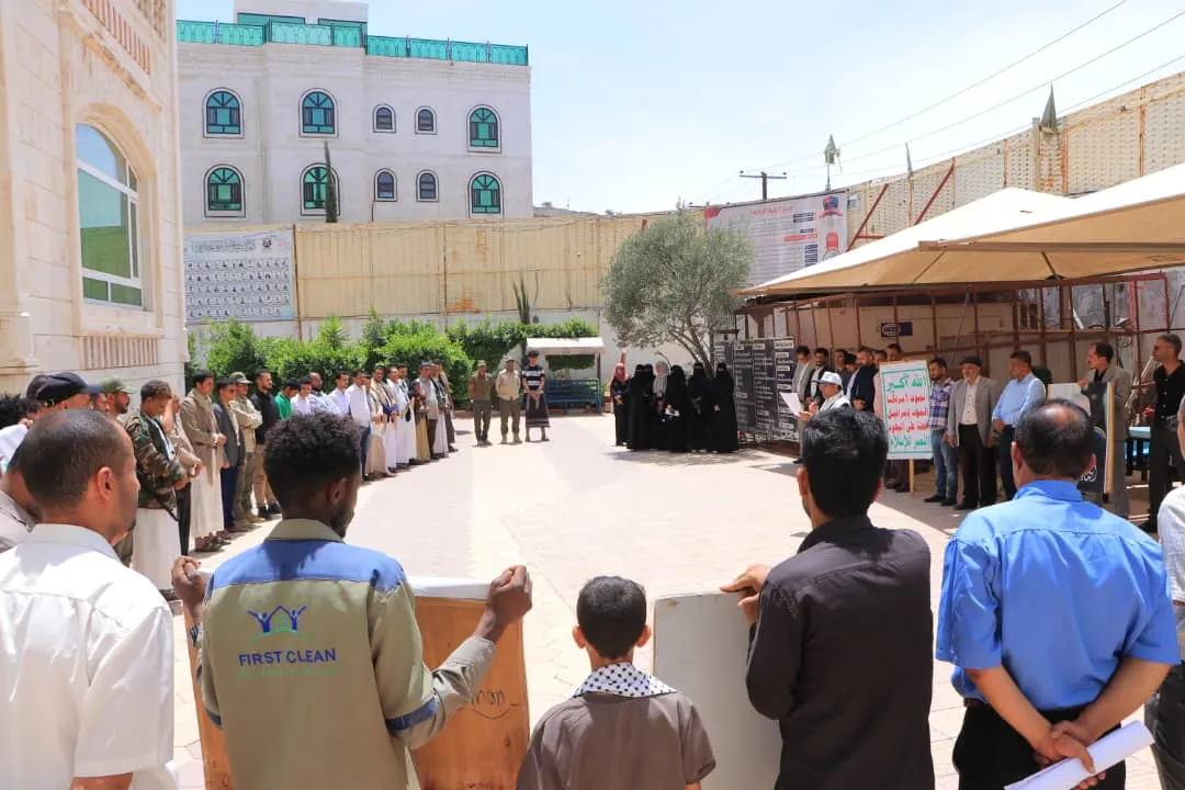 The UAE University organizes a solidarity stand with the Palestinian people under the slogan "We will continue to support Gaza and the holy sites, regardless of the challenges."