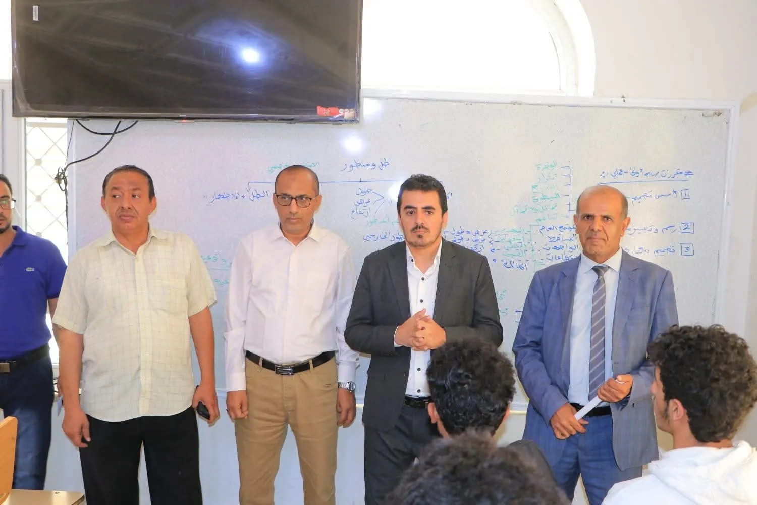 كلية الهندسة وتكنولوجيا المعلومات بالجامعة تدشّن العام الجامعي 1447هـ لطلبة المستوى الثاني فأعلى في جميع التخصصات
