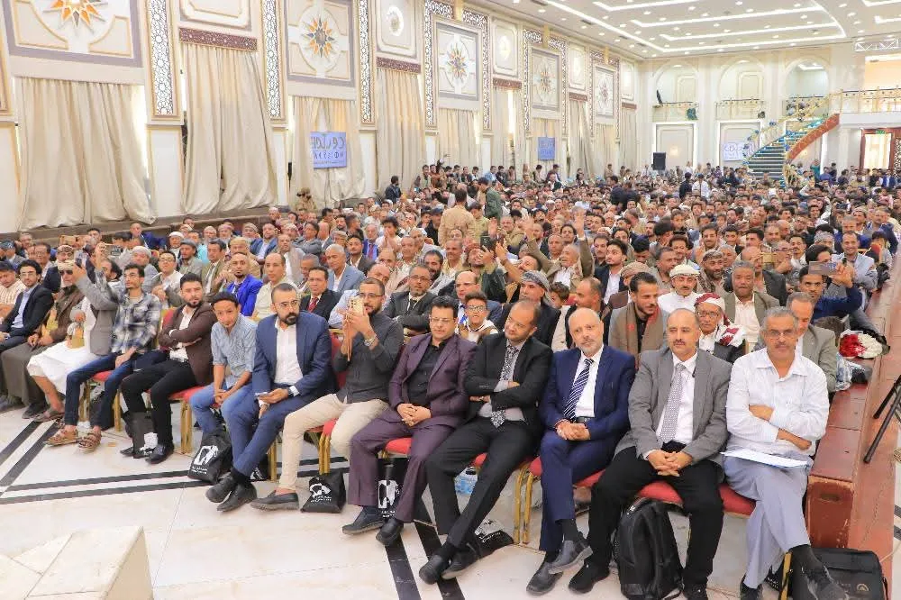 حفل فني طلابي لتوديع الدفعة الثامنة من كلية طب الأسنان بالجامعة الإماراتية الدولية للعام الجامعي 1446ه‍