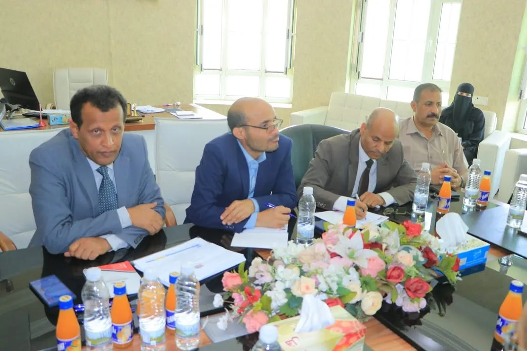 الجامعة تستقبل لجنة وزارية تمهيداً لفتح برنامج بكالوريوس الصيدلة العامة
