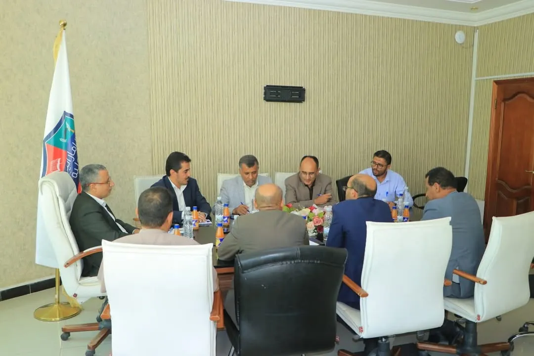 الجامعة تستقبل لجنة وزارية تمهيداً لفتح برنامج بكالوريوس الصيدلة العامة