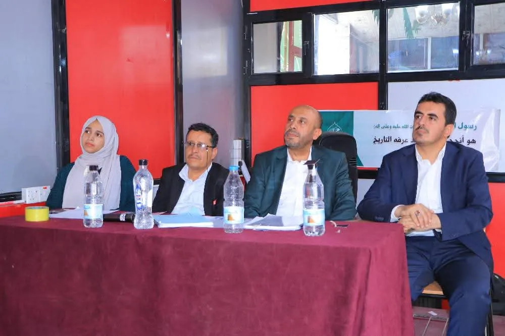 كلية الطب والعلوم الصحية تنظم يوماً علمياً لمناقشة أبحاث تخرج الدفعة السابعة من طلبة الطب البشري