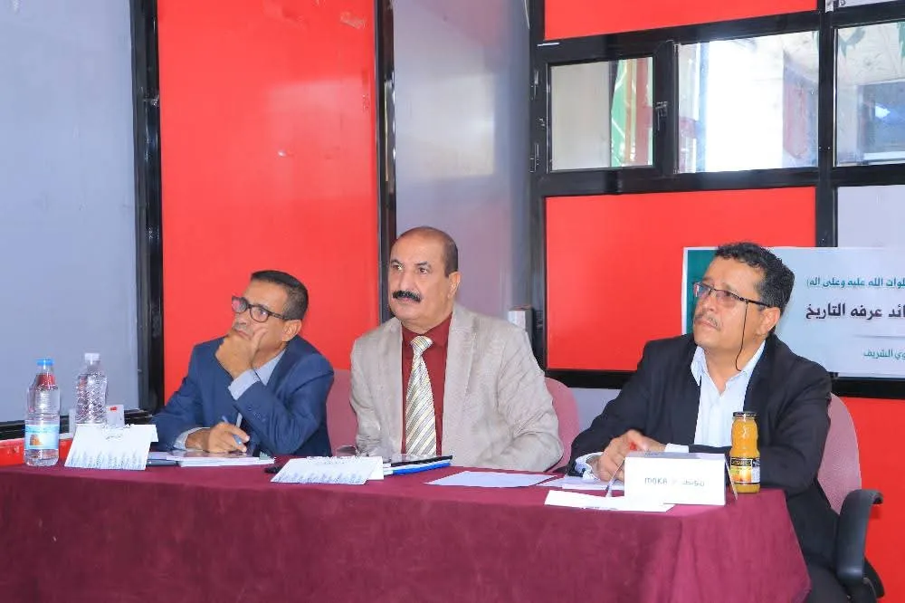 كلية الطب والعلوم الصحية تنظم يوماً علمياً لمناقشة أبحاث تخرج الدفعة السابعة من طلبة الطب البشري