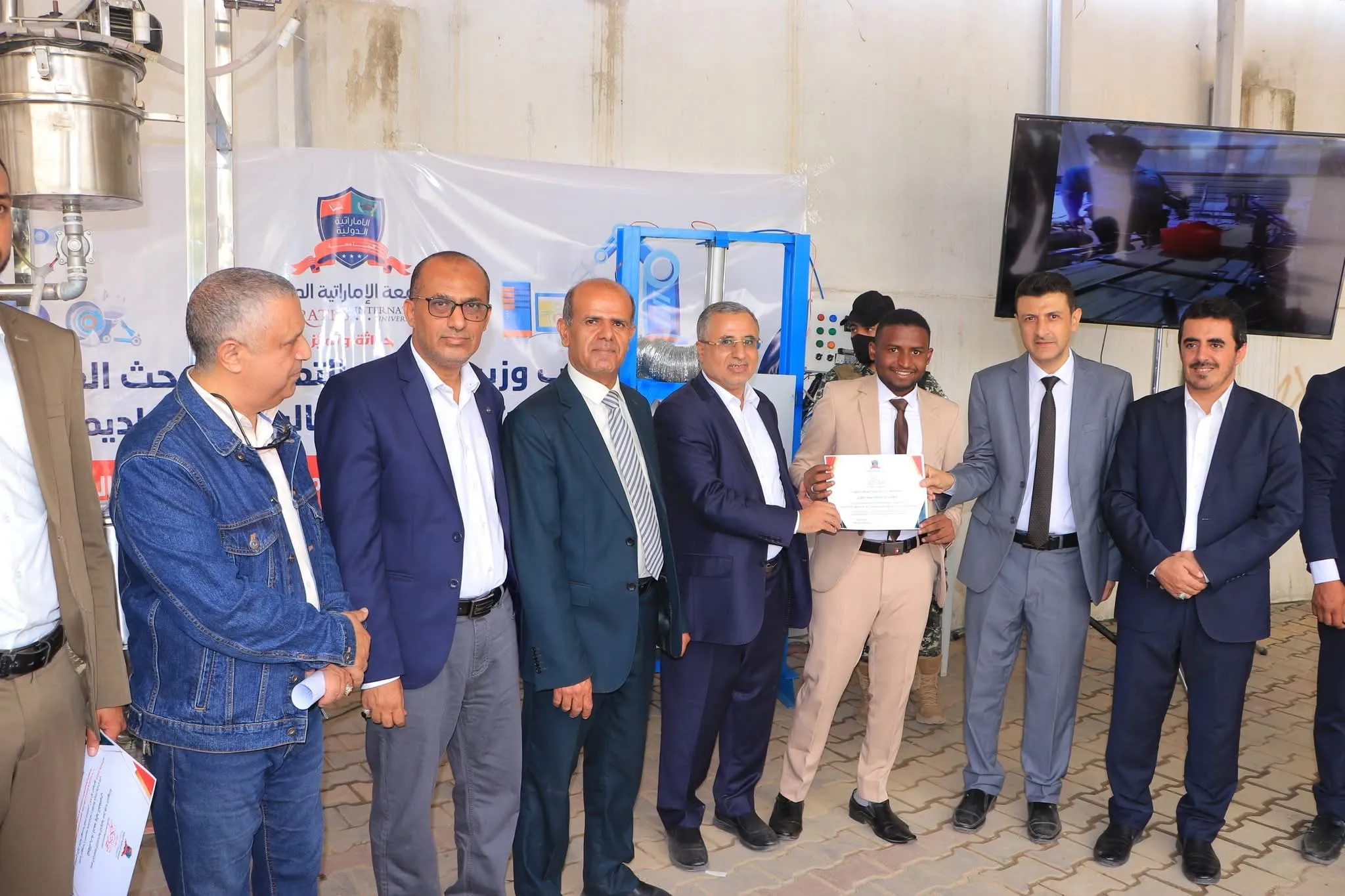 The Deputy Minister of Education inaugurates the first innovative science exhibition for students of the Mechatronics Engineering Department at the Emirates International University.