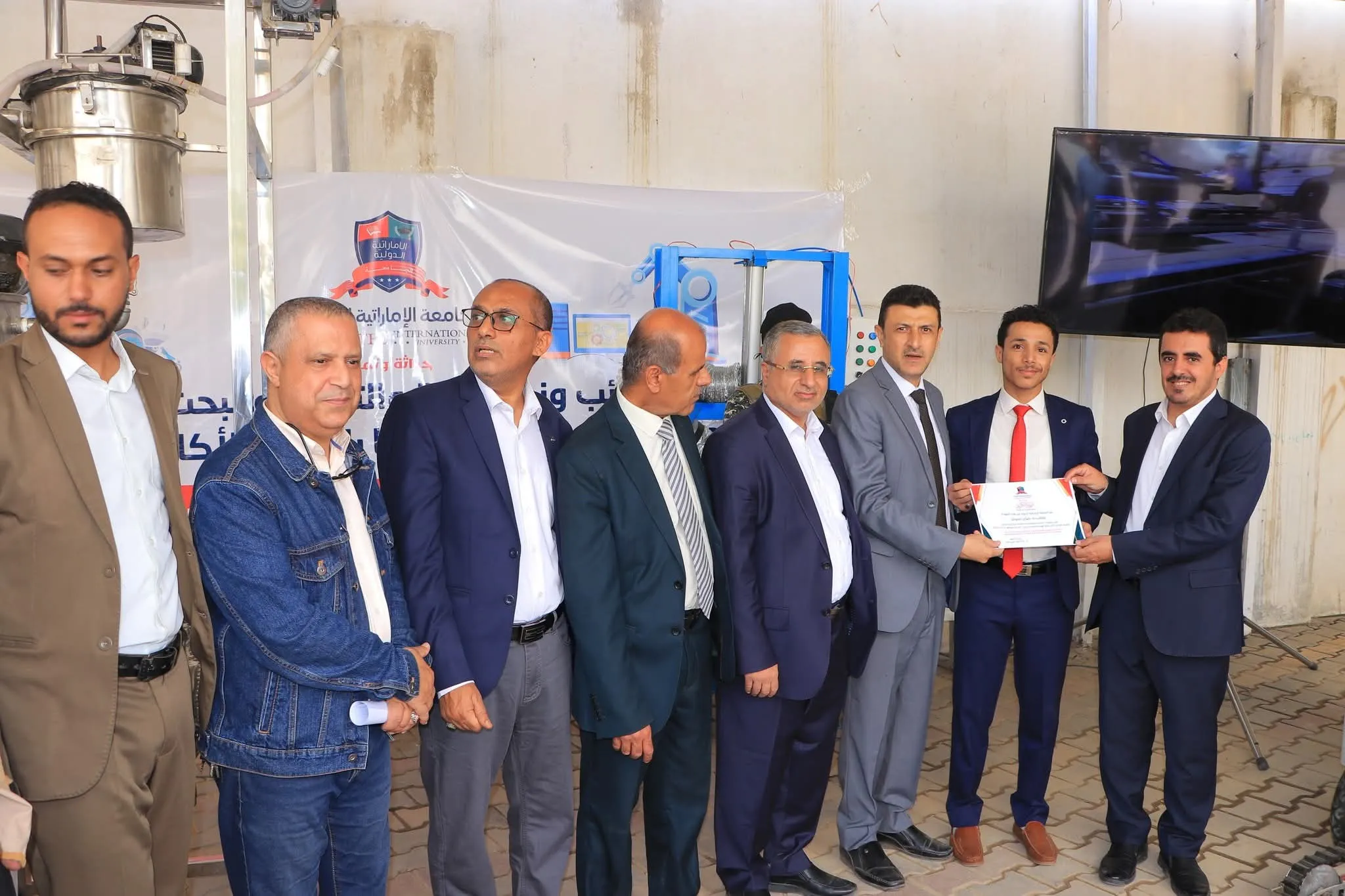 The Deputy Minister of Education inaugurates the first innovative science exhibition for students of the Mechatronics Engineering Department at the Emirates International University.