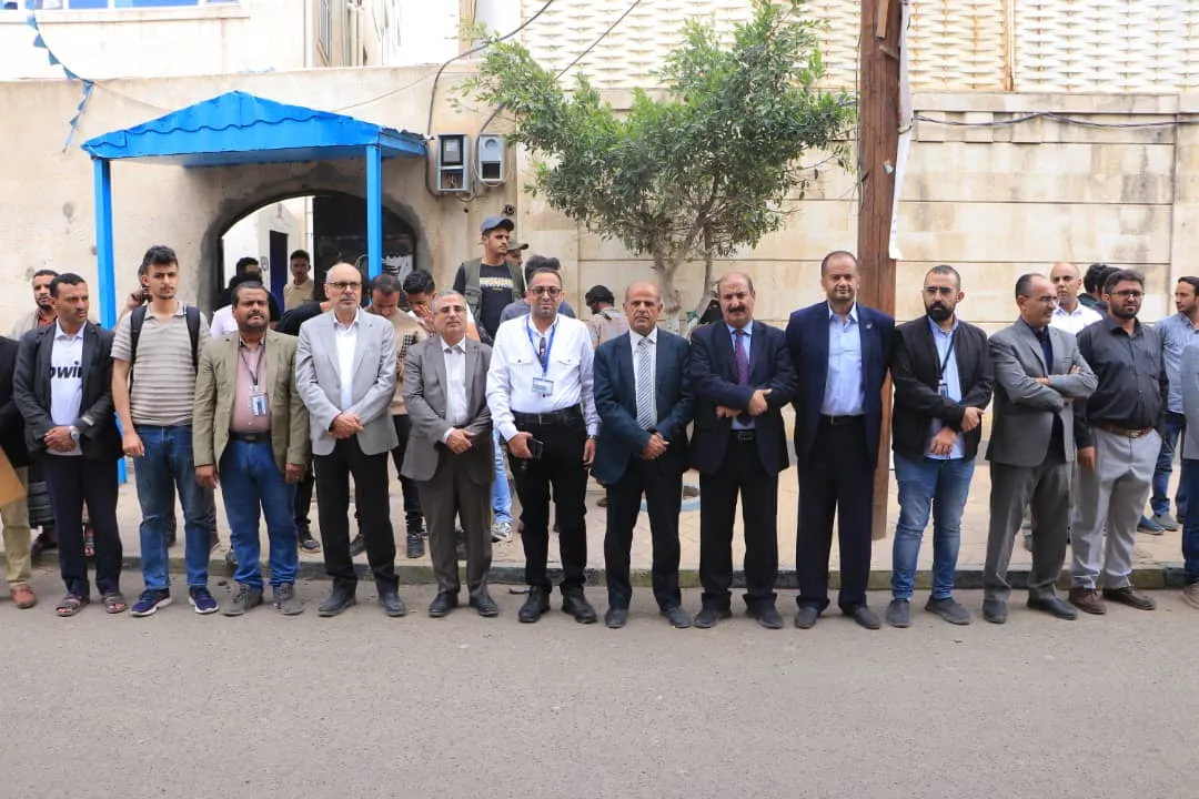 الجامعة الإماراتية تنظم وقفة تضامنية مع الشعب الفلسطيني تحت شعار" ثباتا مع غزة وفلسطين00 ورفضاً لصفقات الخداع والخيانة"