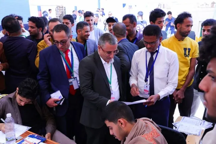 تدشين فعالية من المعهد إلى الجامعة الإماراتية بمشاركة واسعة من معاهد اللغة الإنجليزية