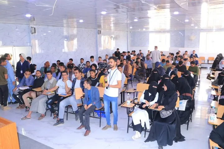 تدشين فعالية من المعهد إلى الجامعة الإماراتية بمشاركة واسعة من معاهد اللغة الإنجليزية