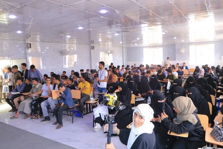 تدشين فعالية من المعهد إلى الجامعة الإماراتية بمشاركة واسعة من معاهد اللغة الإنجليزية