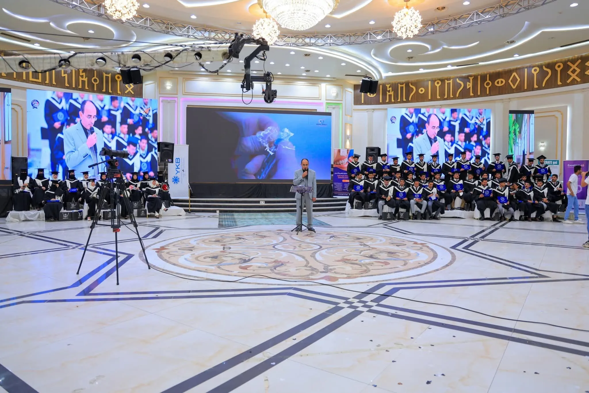 حفل فني طلابي لتوديع الدفعة السادسة من قسم الصيدلة السريرية بالجامعة الإماراتية الدولية