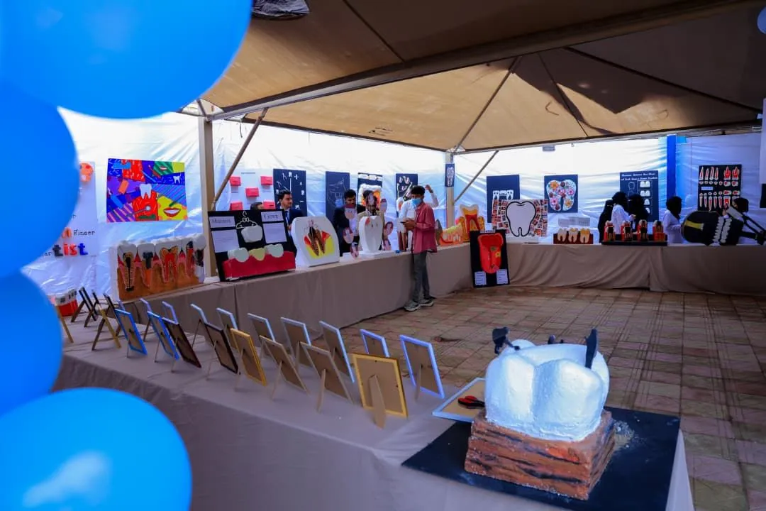 The conclusion of the second student exhibition of the College of Dentistry at the International Emirates University.