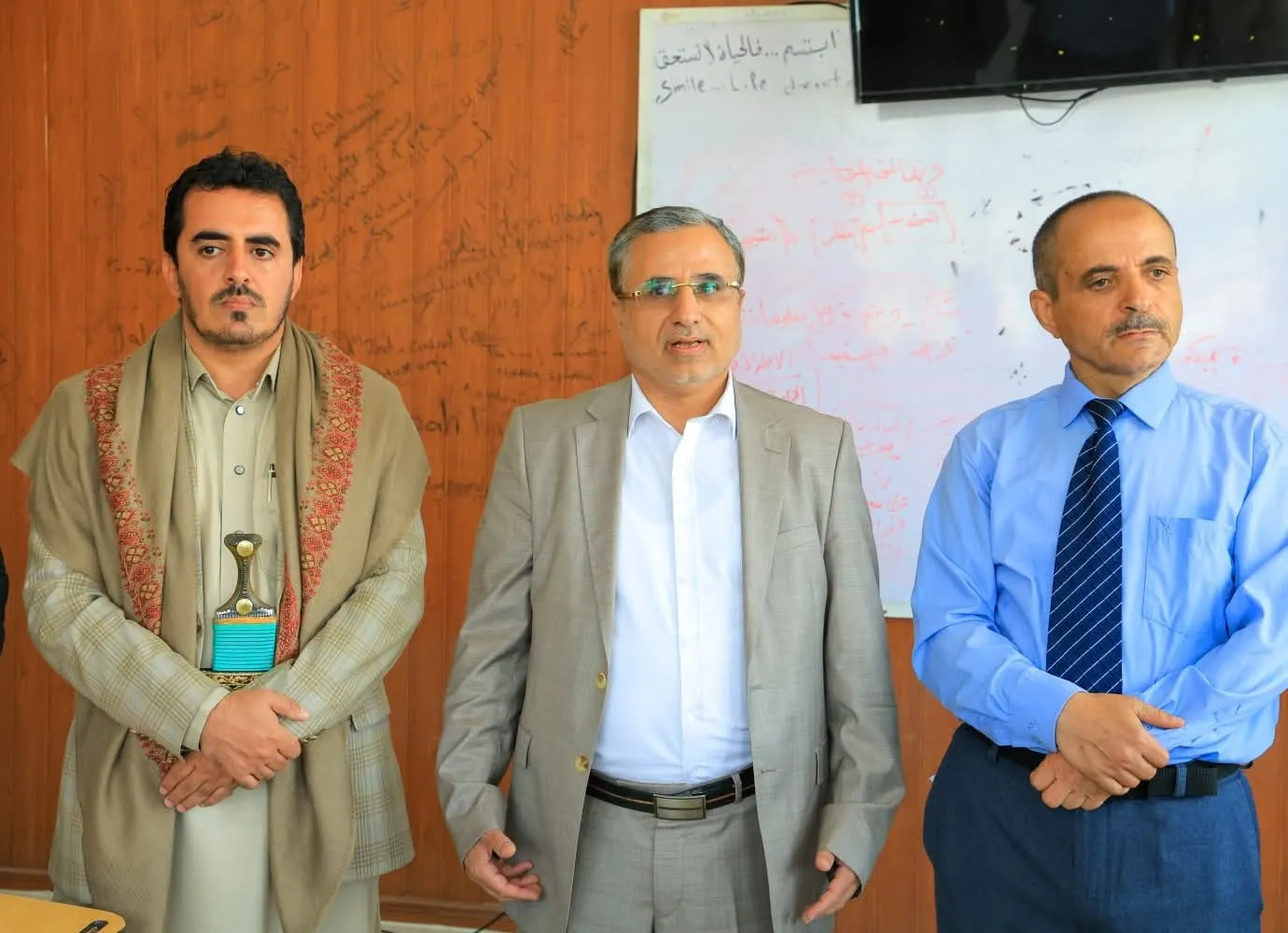The University President and Secretary-General inspect the progress of the educational process for first-year students in the Faculties of Engineering and Management.