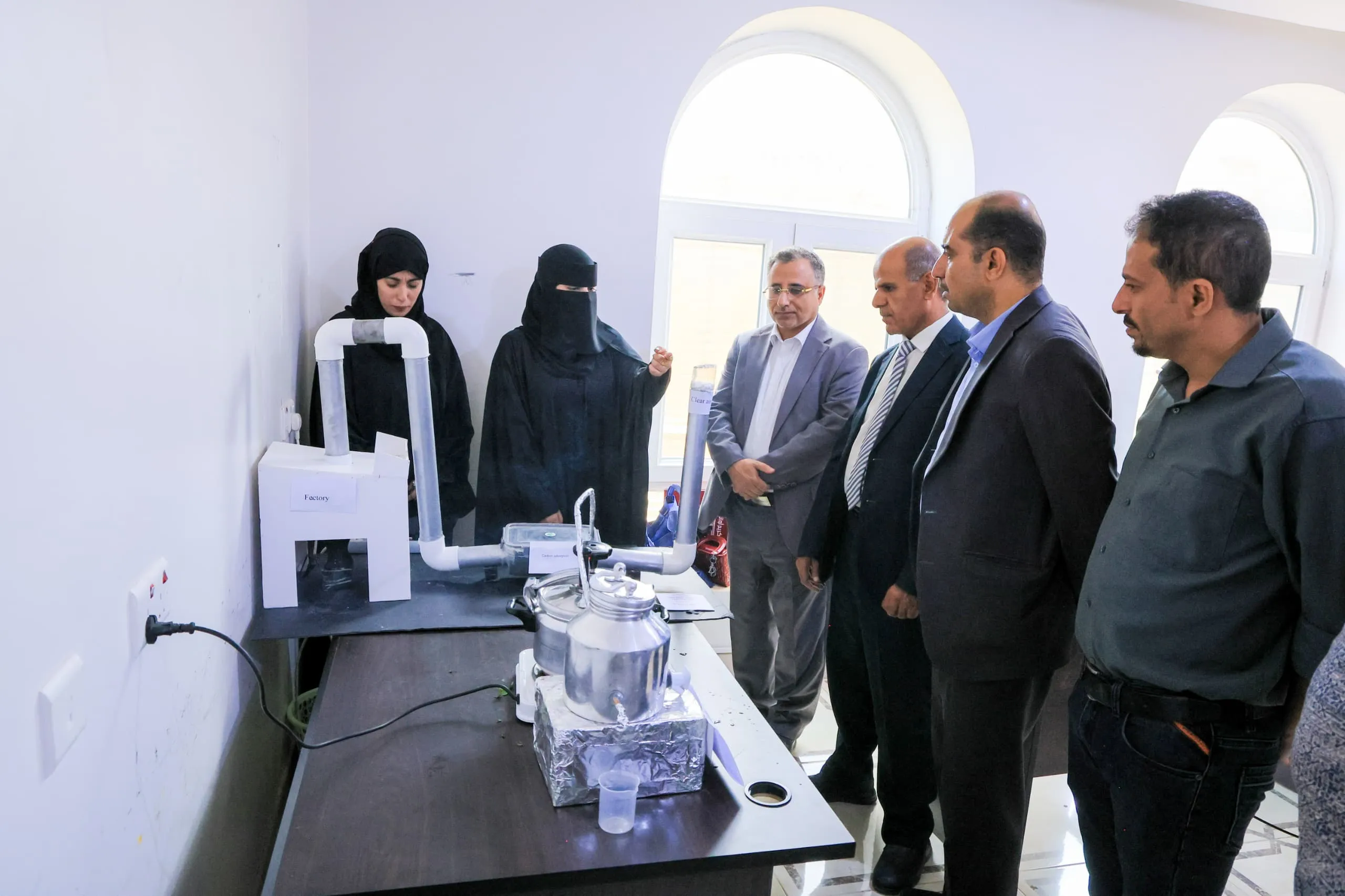 Third-year chemical engineering students showcase innovative scientific projects in the "Unit Operations" course.
