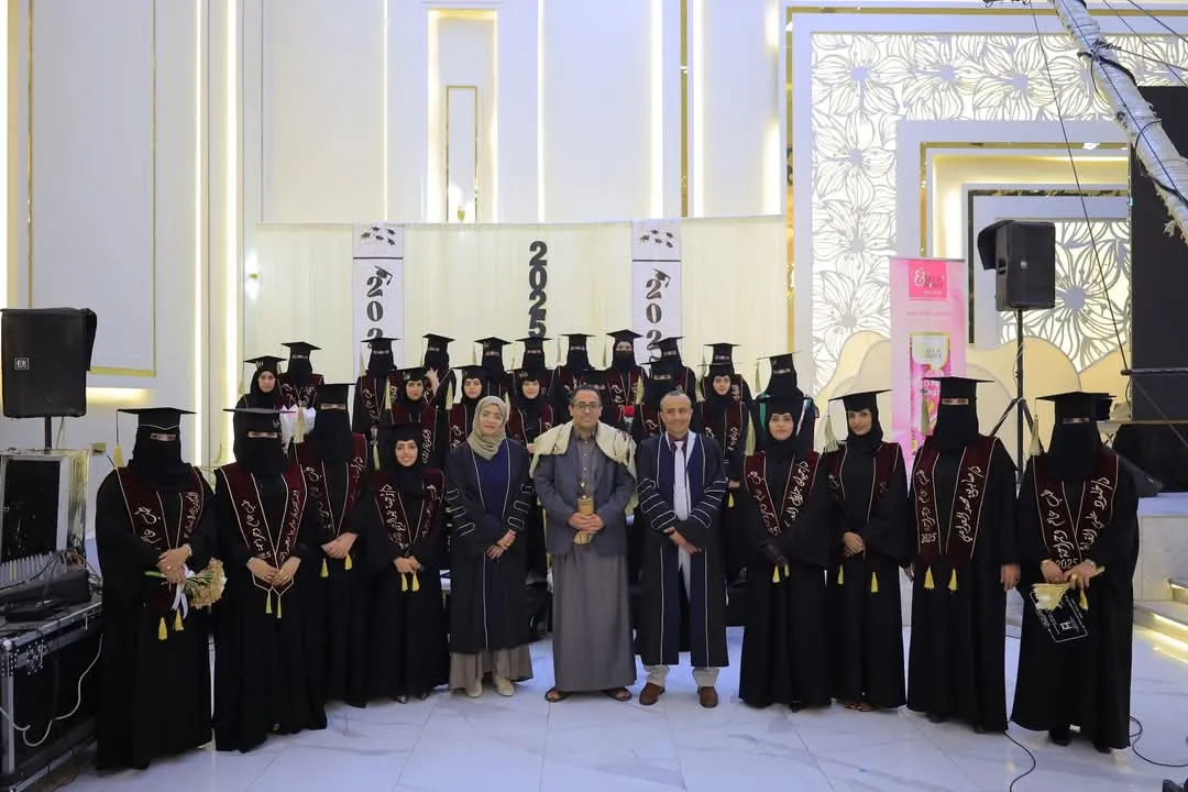 الجامعة الإماراتية الدولية تحتفي بتوديع الدفعة السادسة من طلبة الطب البشري للعام الجامعي 1446ه‍ بحفل فني مميّز