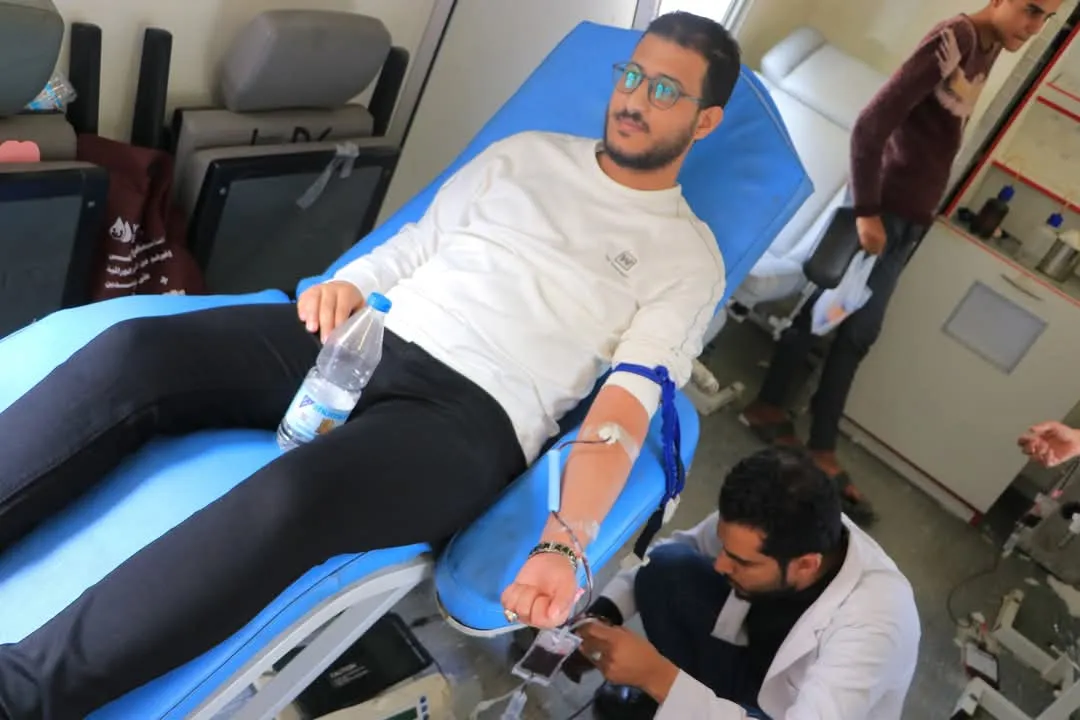 تنظيم حملة للتبرع بالدم في الحرم الجامعي لصالح مرضى الثلاسيميا وتكسرات الدم الوراثي