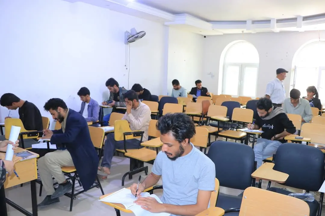 كلية الهندسة وتكنولوجيا المعلومات تدشن الإمتحانات النهائية للفصل الدراسي الأول في أجواء تنظيمية متميزة