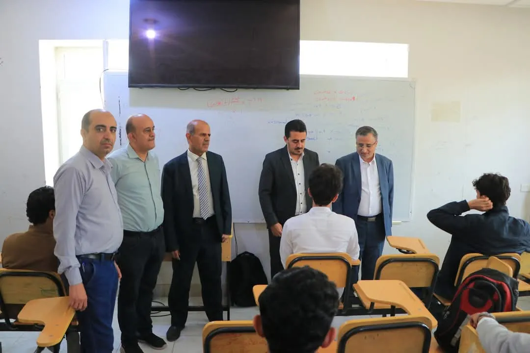 كلية الهندسة وتكنولوجيا المعلومات تدشن الإمتحانات النهائية للفصل الدراسي الأول في أجواء تنظيمية متميزة