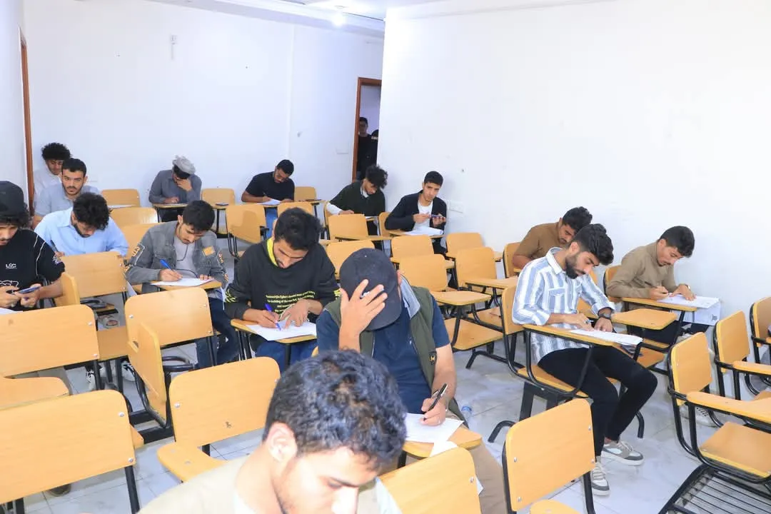 كلية الهندسة وتكنولوجيا المعلومات تدشن الإمتحانات النهائية للفصل الدراسي الأول في أجواء تنظيمية متميزة