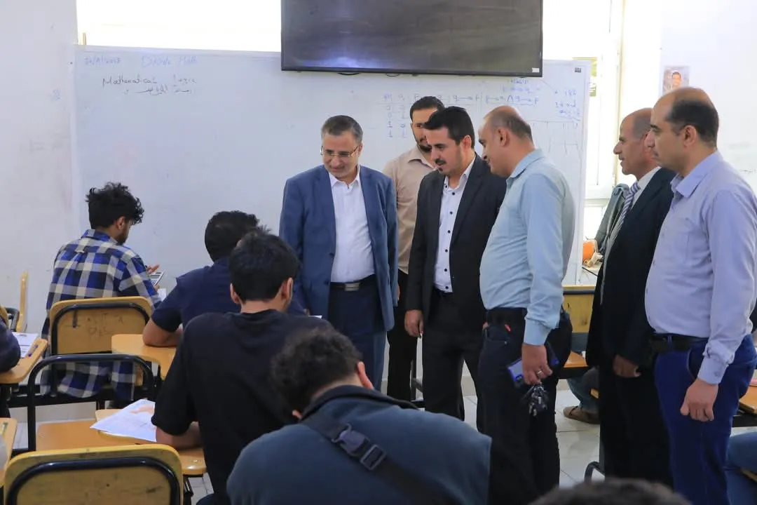 كلية الهندسة وتكنولوجيا المعلومات تدشن الإمتحانات النهائية للفصل الدراسي الأول في أجواء تنظيمية متميزة