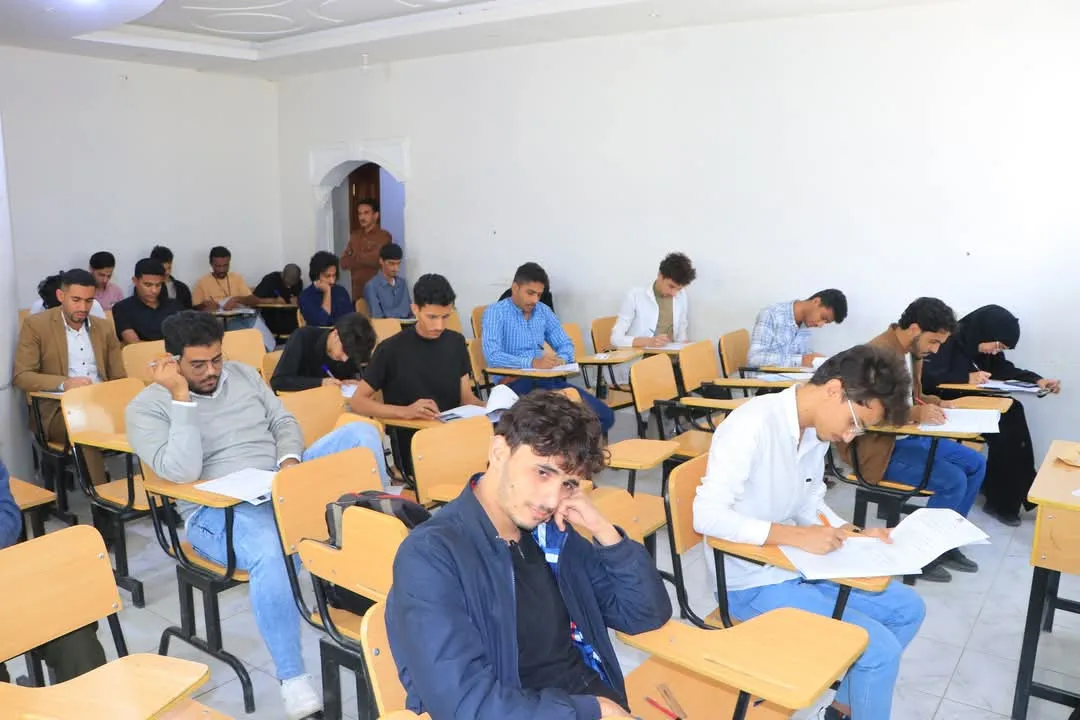 كلية الهندسة وتكنولوجيا المعلومات تدشن الإمتحانات النهائية للفصل الدراسي الأول في أجواء تنظيمية متميزة