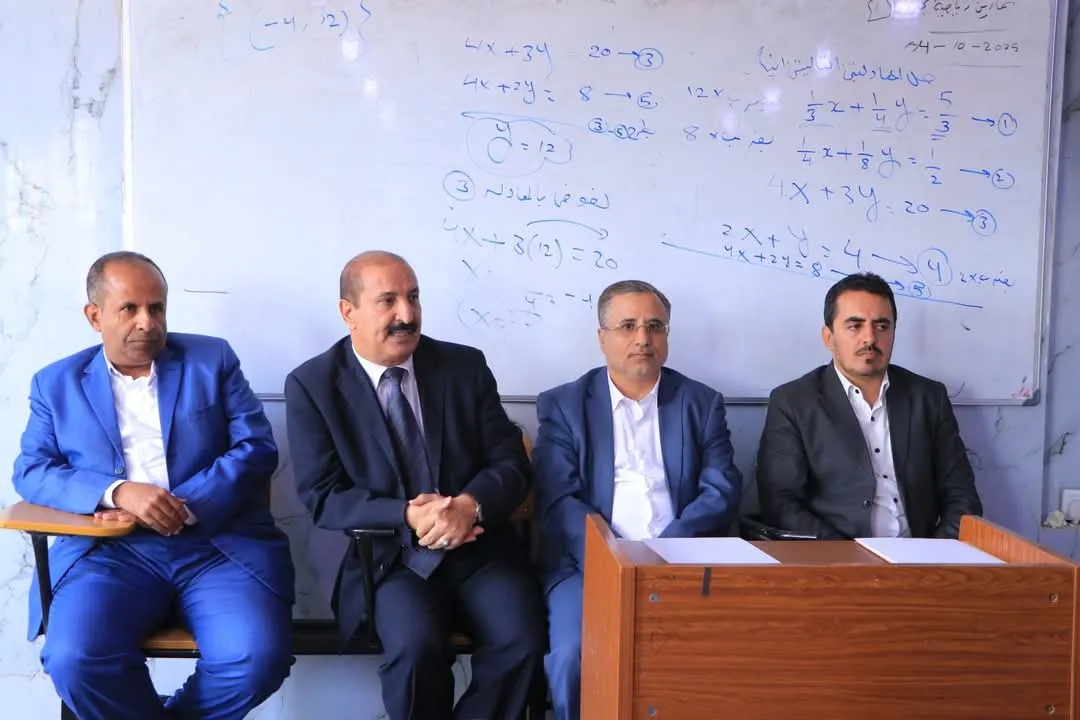 قيادة الجامعة تعقد لقاءً موسعاً مع مندوبي الدفع في جميع تخصصات ومستويات كلية الطب والعلوم الصحية