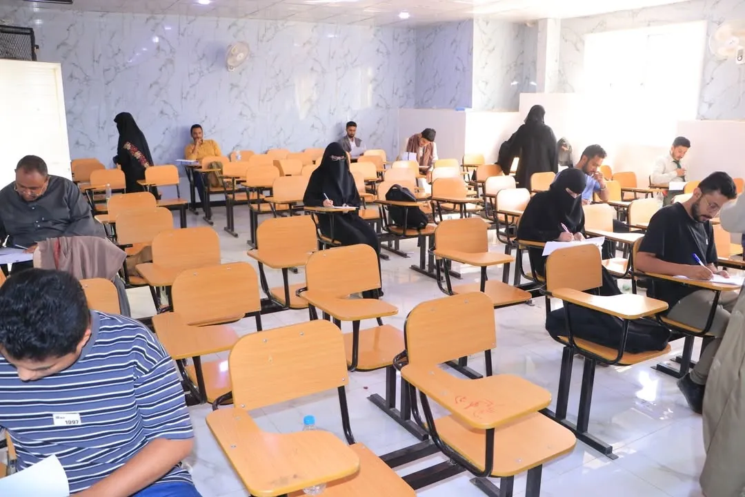 عمادة الدراسات العليا بالجامعة تدشّن امتحانات الفصل الصيفي لطلبة الماجستير في إدارة الأعمال