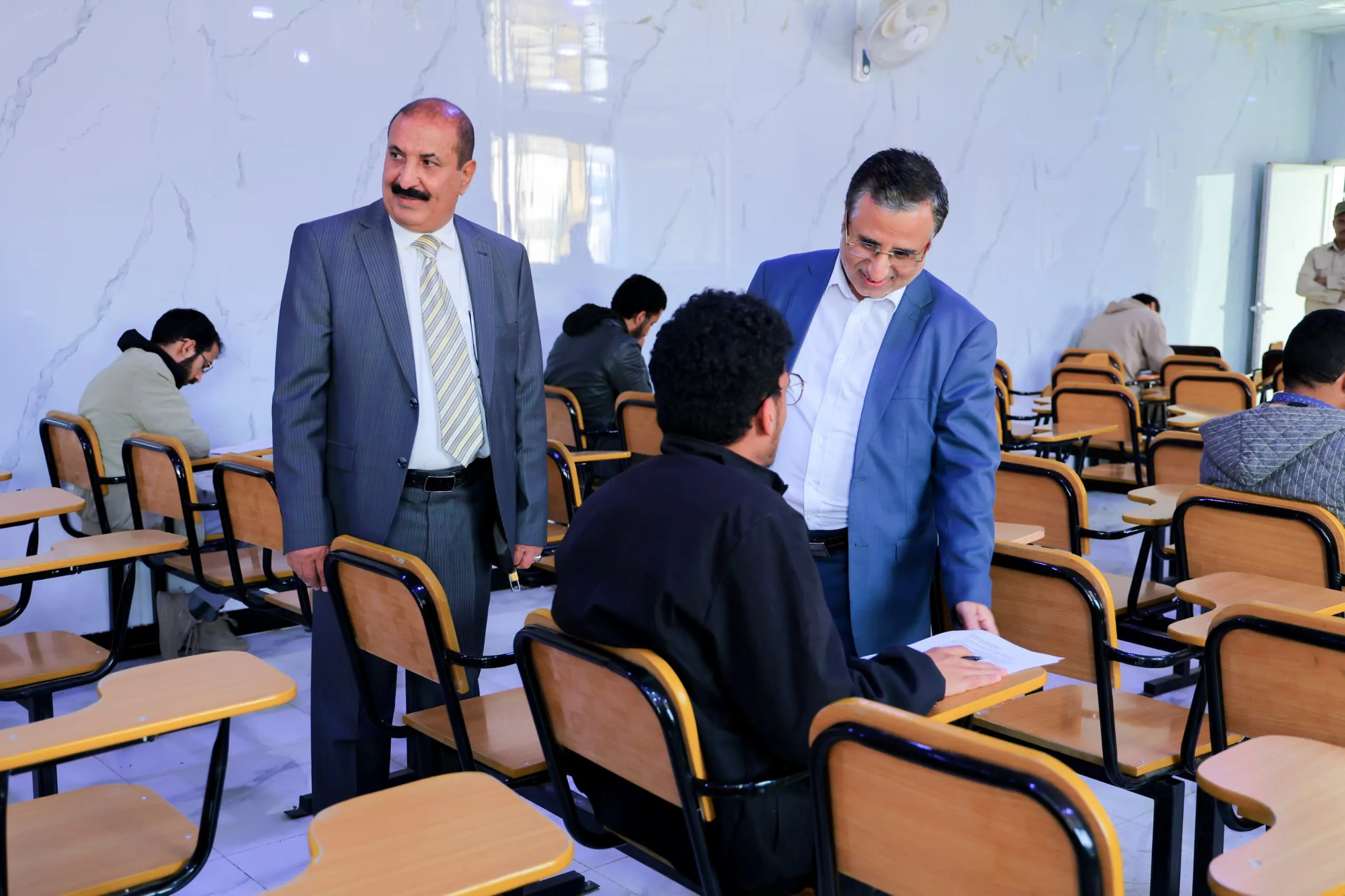 كلية الطب والعلوم الصحية تدشن الامتحانات النهائية للفصل الدراسي الأول في أجواء تنظيمية متميزة