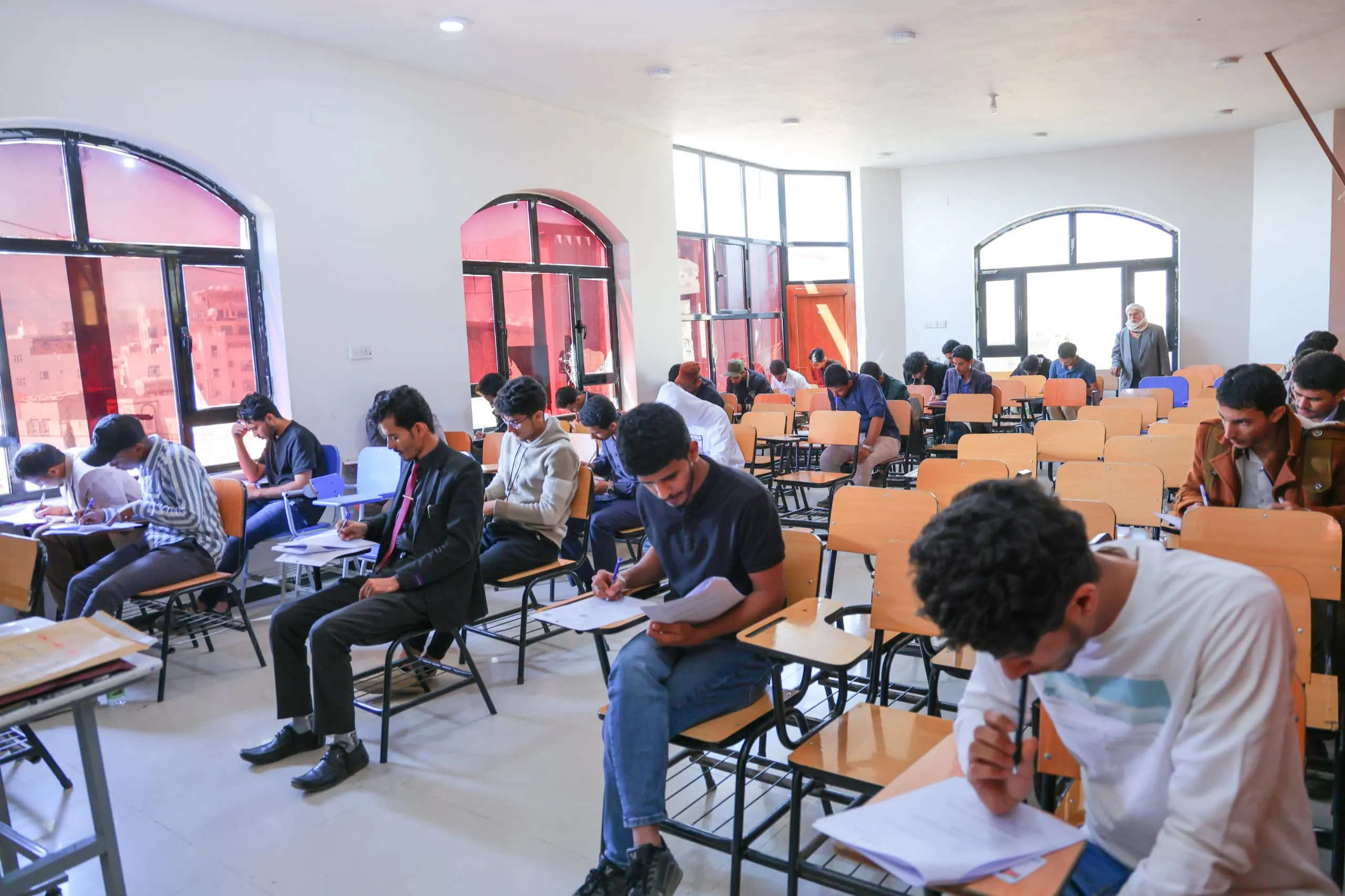 كلية الطب والعلوم الصحية تدشن الامتحانات النهائية للفصل الدراسي الأول في أجواء تنظيمية متميزة