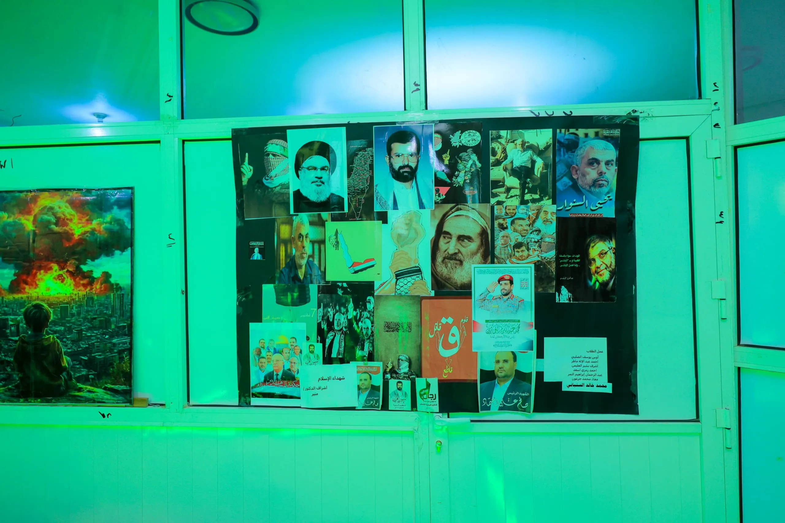 The photo and sculpture exhibition was inaugurated as part of the annual commemoration of the martyr at the United Arab Emirates University.