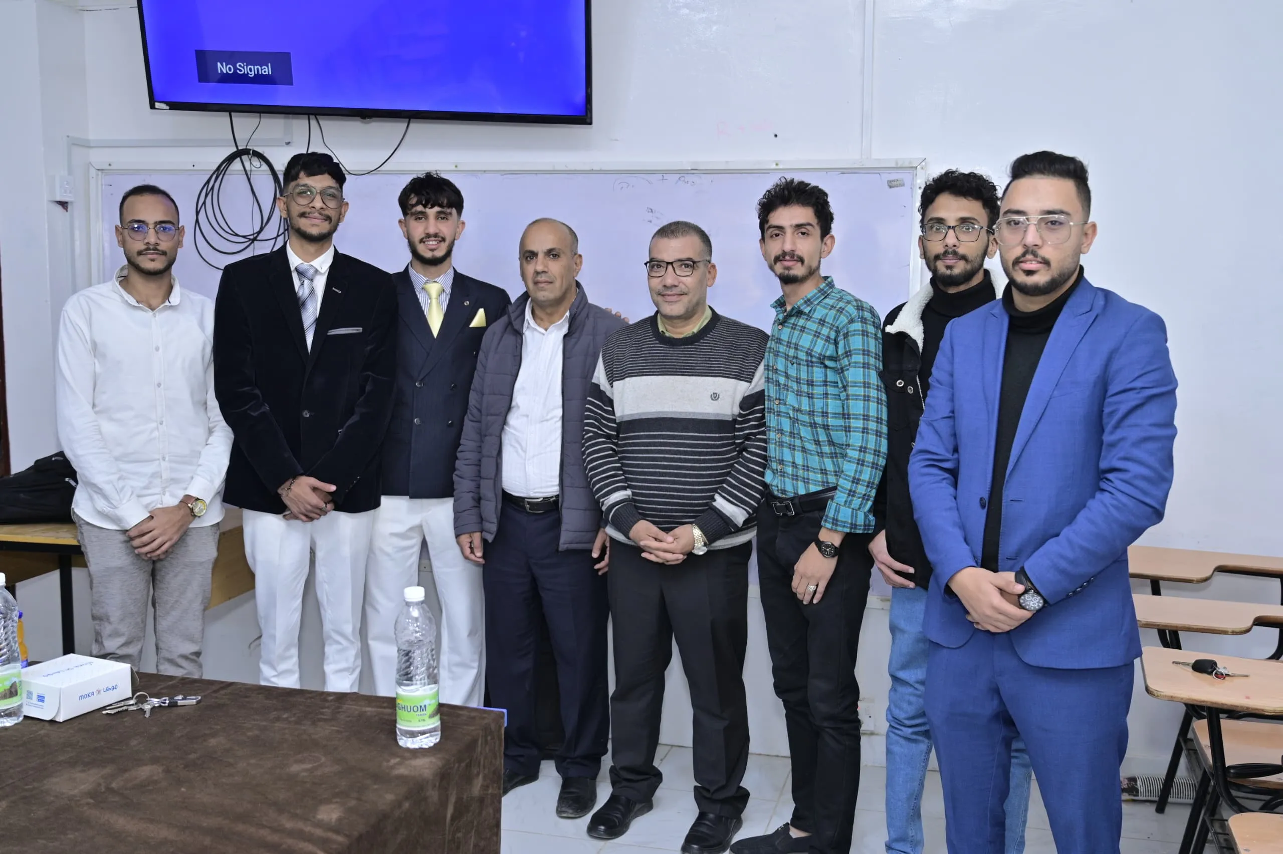 كلية العلوم الإدارية والمالية تدشّن مناقشة خطط مشاريع التخرج بدءاً بقسم نظم المعلومات الإدارية بروح أكاديمية ملهمة