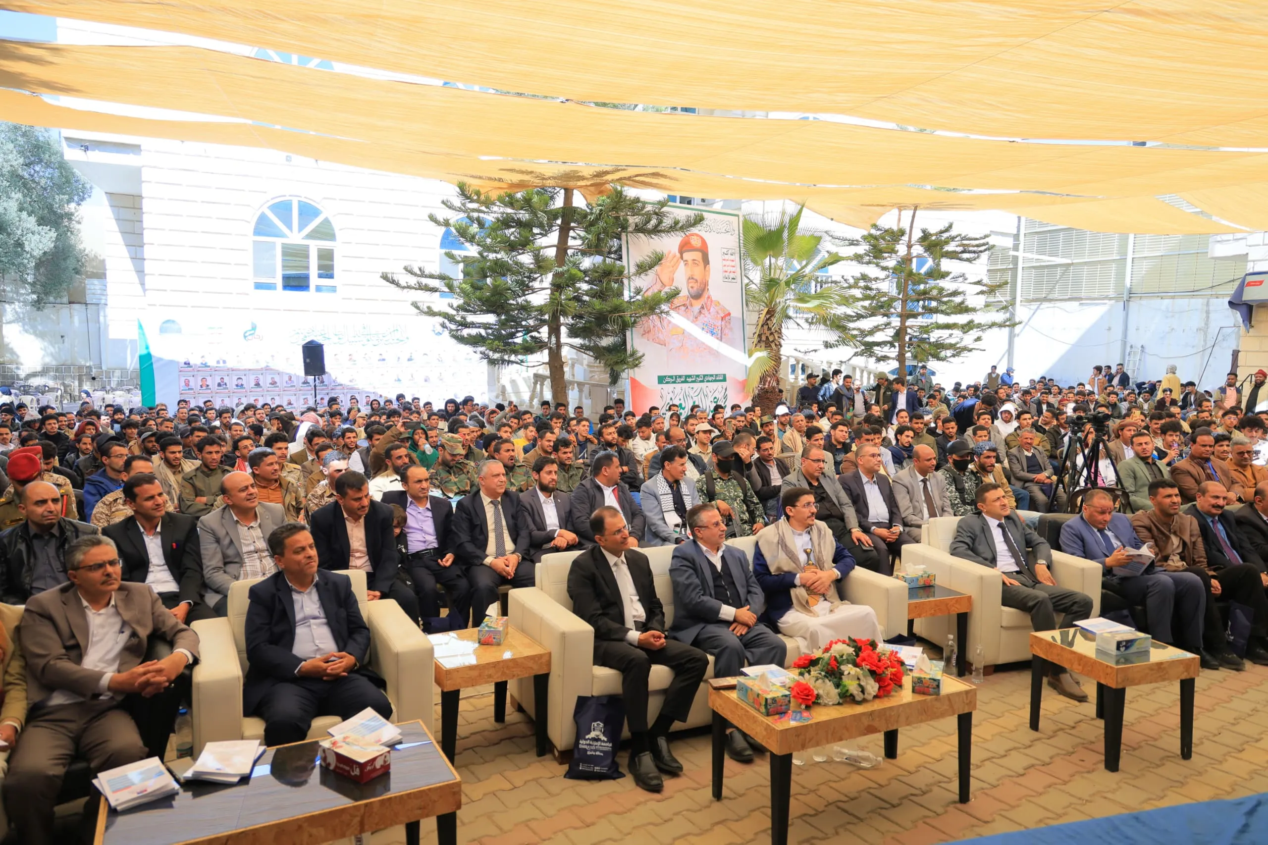 وزير التربية يدشن المستوى الثاني من دورات " طوفان الأقصى" بالجامعة الإماراتية الدولية