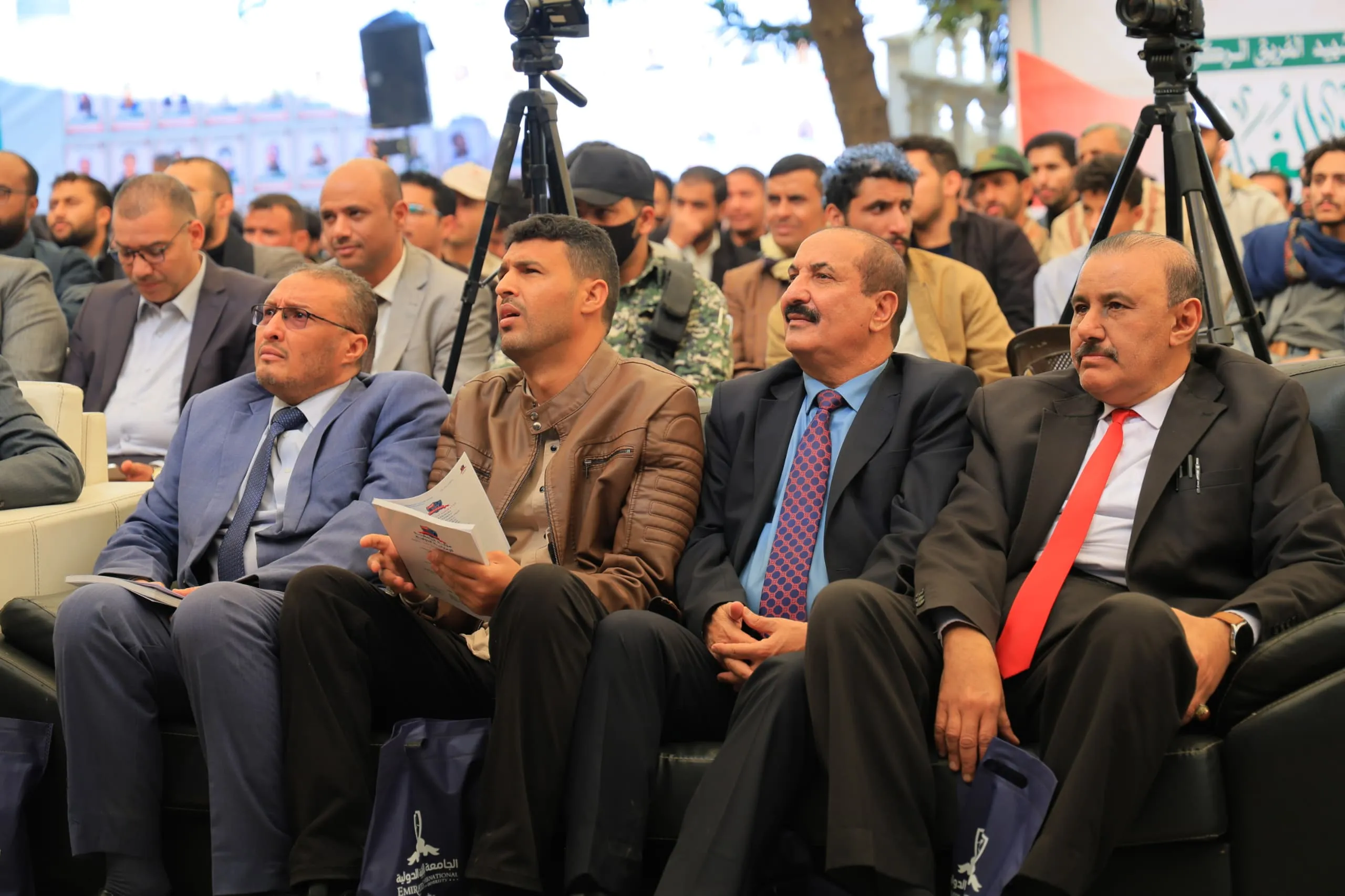 وزير التربية يدشن المستوى الثاني من دورات " طوفان الأقصى" بالجامعة الإماراتية الدولية