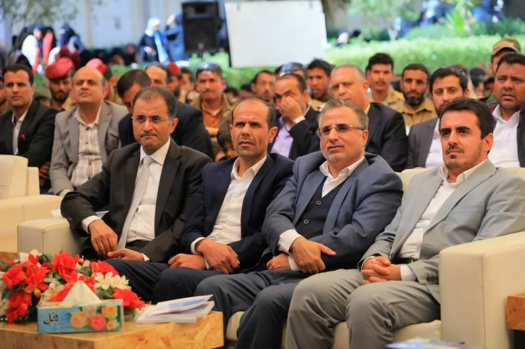 وزير التربية والتعليم يطّلع على التجهيزات الحديثة بكلية الهندسة ويشهد فعالية التميّز البحثي في الجامعة الإماراتية الدولية